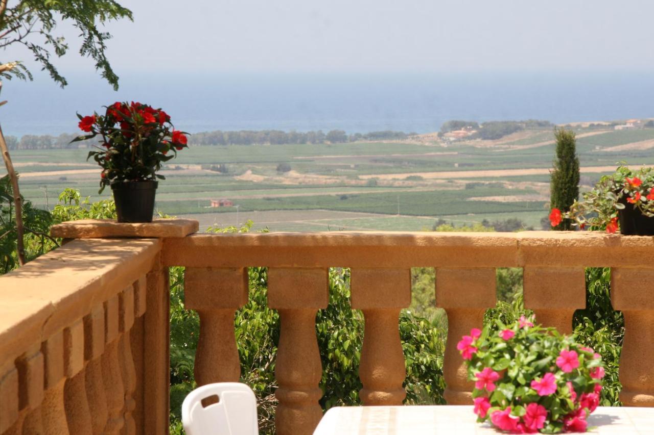 Casa Vacanze Surriano Шака Екстериор снимка